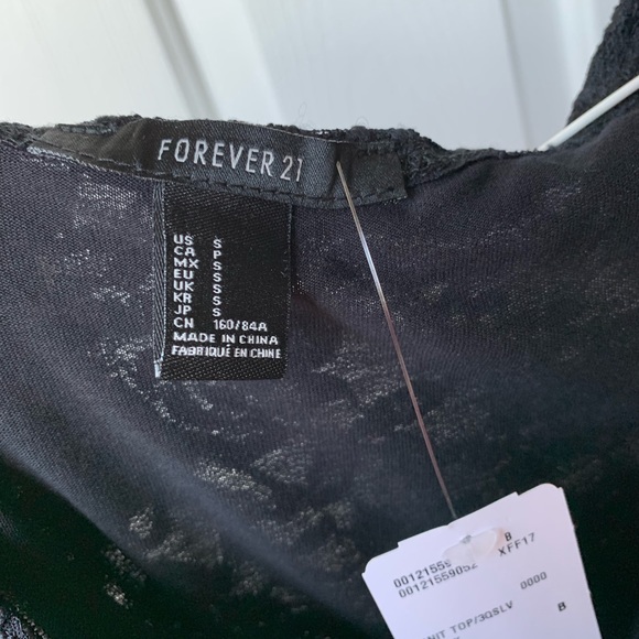π Forever 21 Black Lace 3/4 Sleeve Top size S NWT - Picture 6 of 8